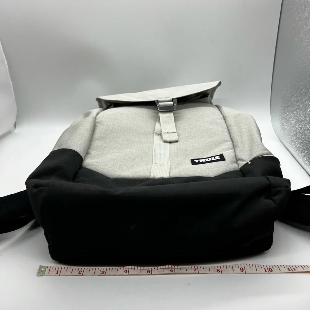 Thule Black and Gray Unisex Lithos Backpack 16L NWT